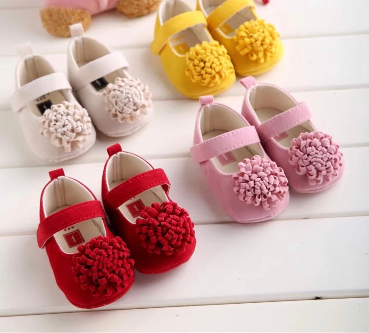 Pom Pom Shoes